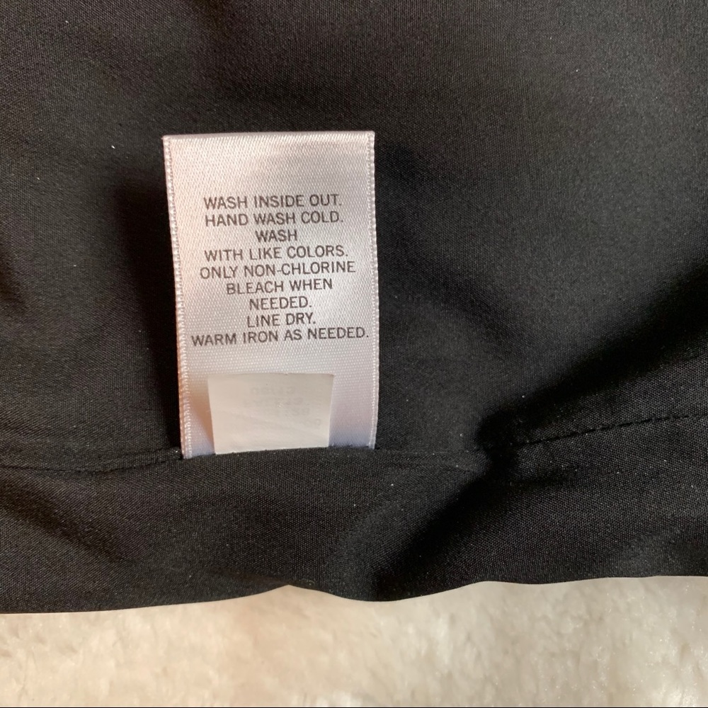 Banana Republic pencil skirt size 4 - Picture 5 of 6